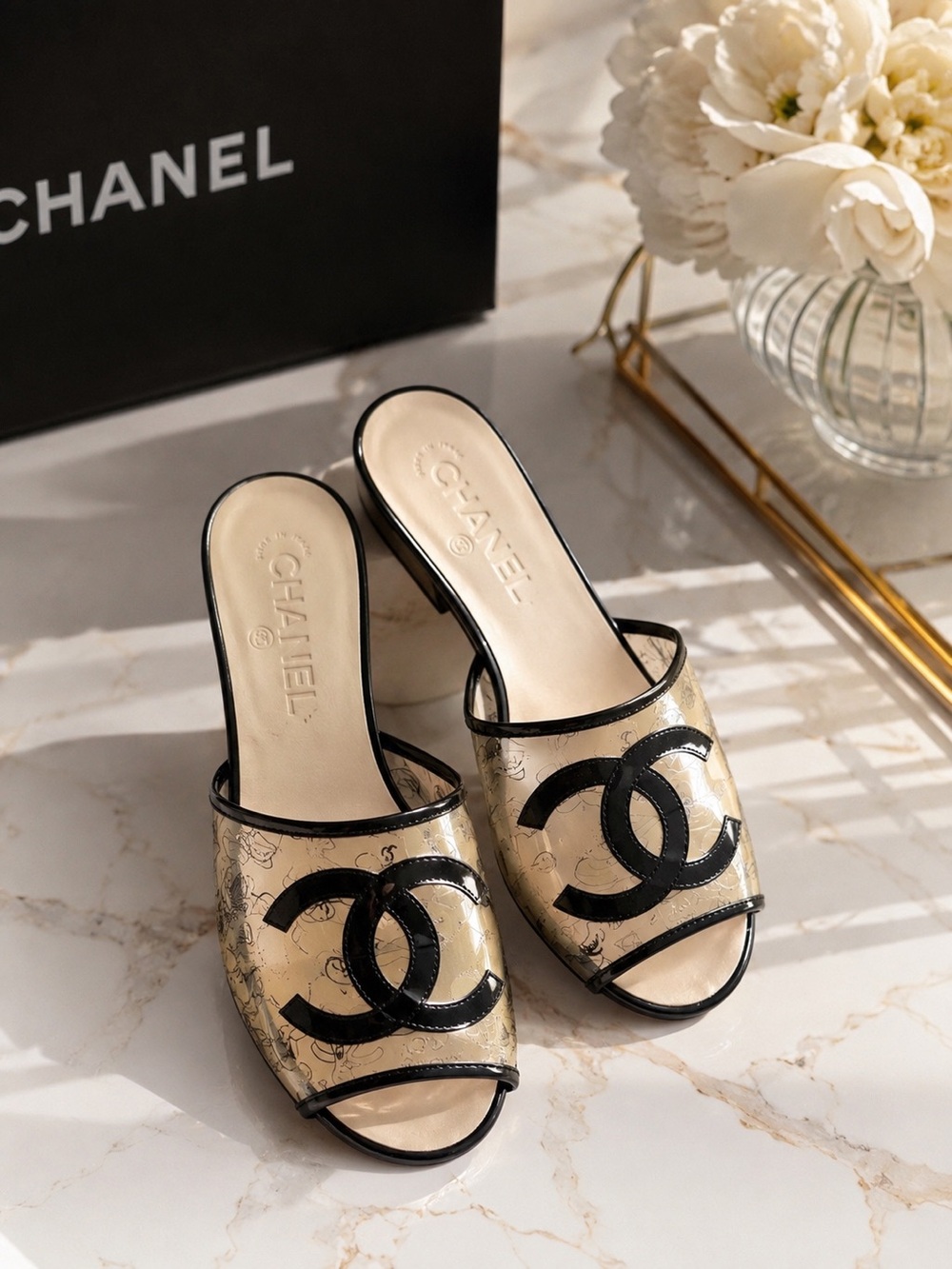 Chanel Beige and Black Slide Sandals vintage w box 39